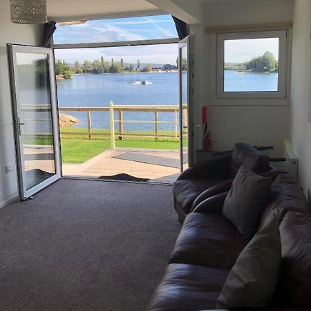 צ'יצ'סטר Lake View Lodge מראה חיצוני תמונה